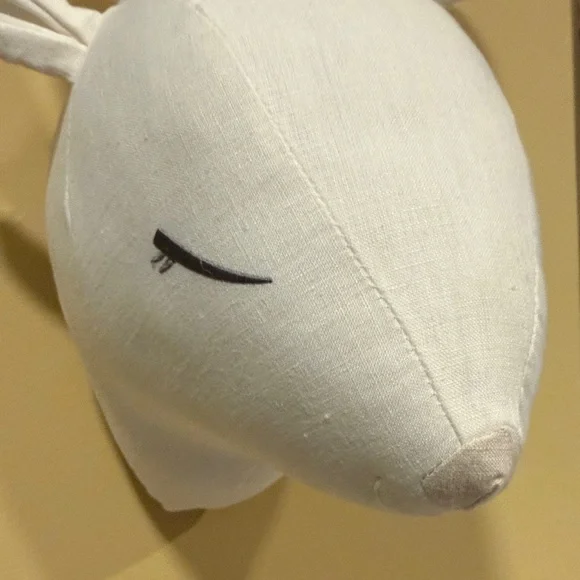 Reindeer Head Christmas Wall Decoration White Fabric “Stuffed” - Picture 3 of 11